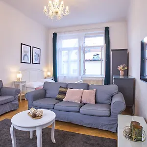 Aparthotel Charles Bridge Premium, Prag