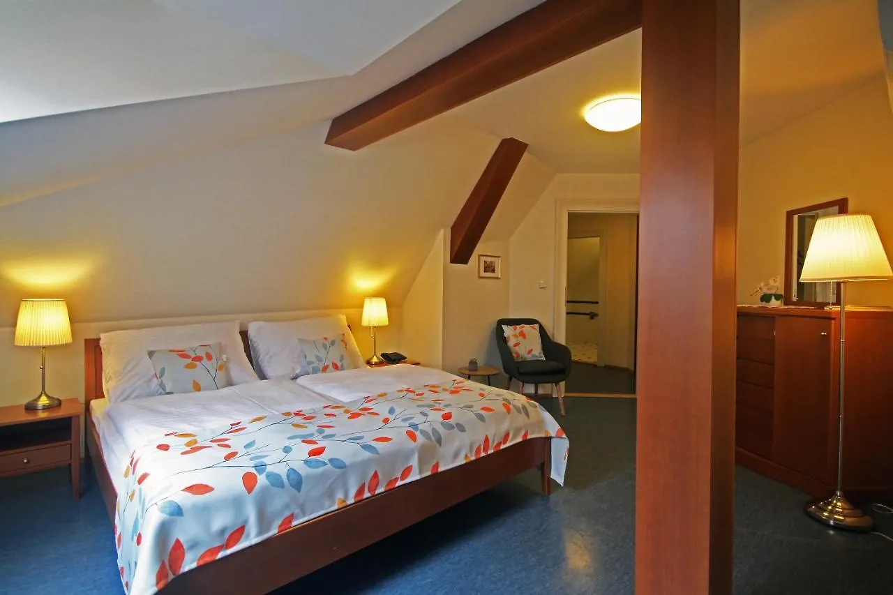 Sibelius Apartments Prag Aparthotel